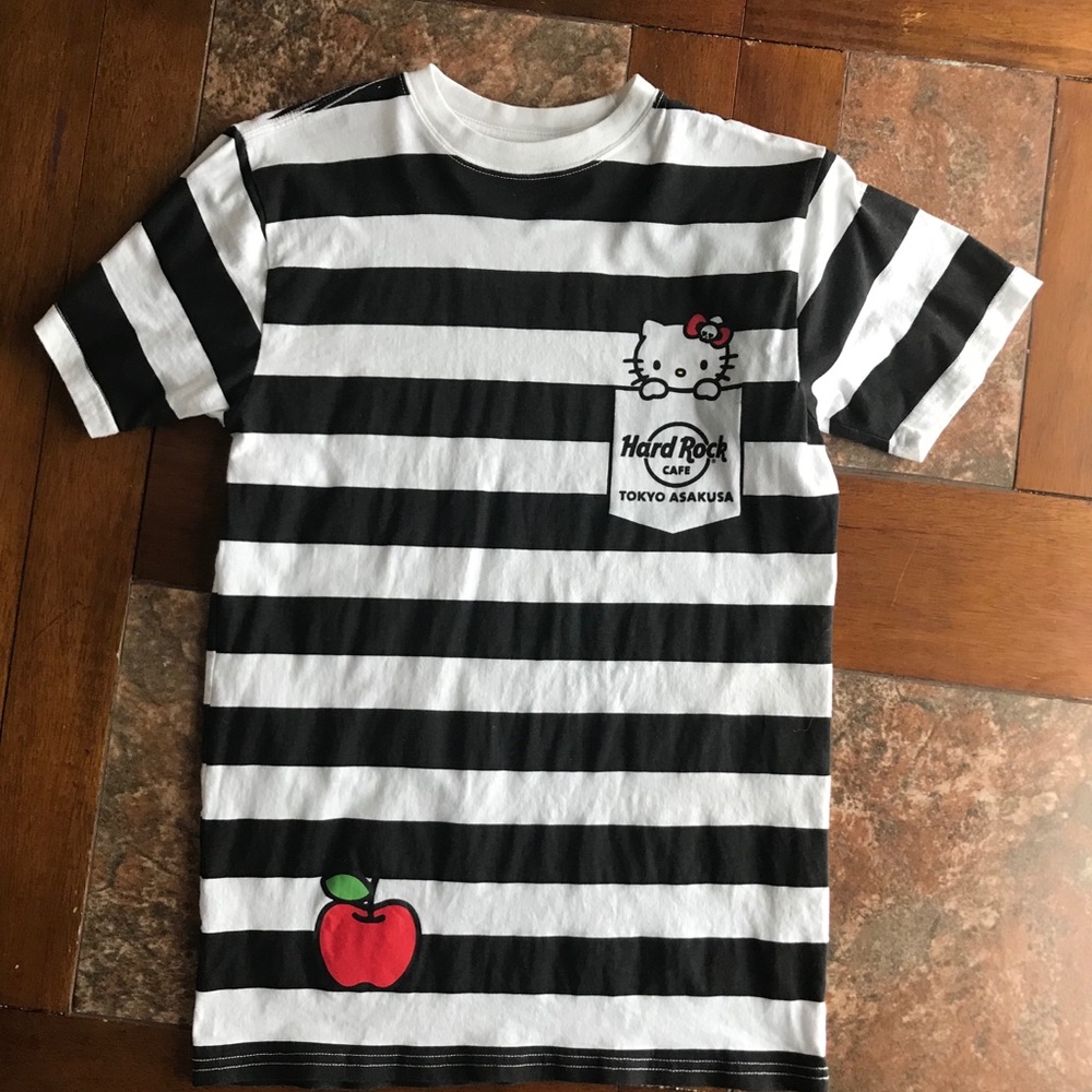 Hard Rock Cafe Tokyo * Hello Kitty T-Shirt